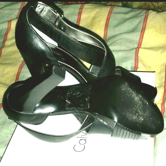 Calvin Klein BLK Sz 8M Sunshyne Platform Sandals - Picture 4 of 4